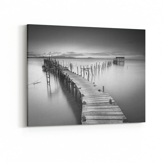 Obraz Drewniany pomost nad jeziorem