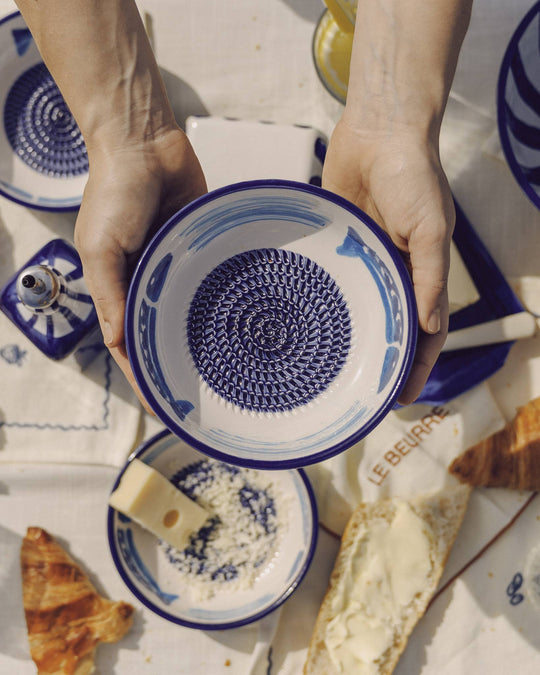 Ceramiczna miseczka do tarcia czosnku – średnia (15 cm) – niebieska - Blue Tuna