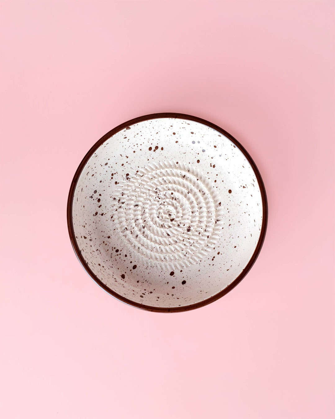 Ceramiczna miseczka do tarcia czosnku – duża (19 cm) – brązowo-biała - Vintage Brownie
