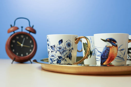 Ceramiczny kubek ze złotym uchem – Zimorodek
