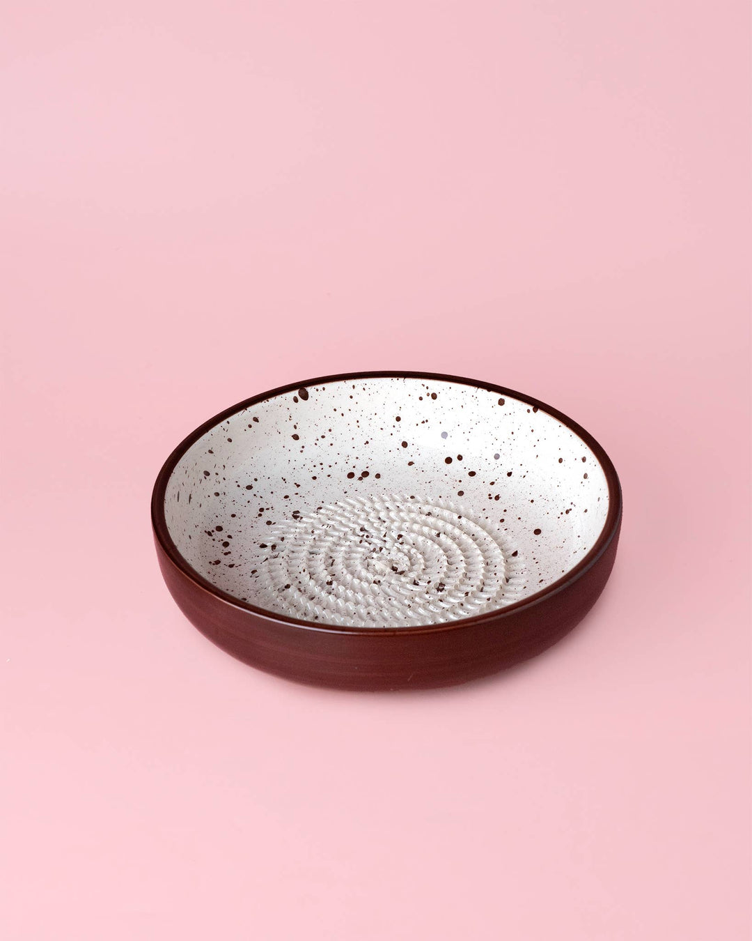 Ceramiczna miseczka do tarcia czosnku – duża (19 cm) – brązowo-biała - Vintage Brownie