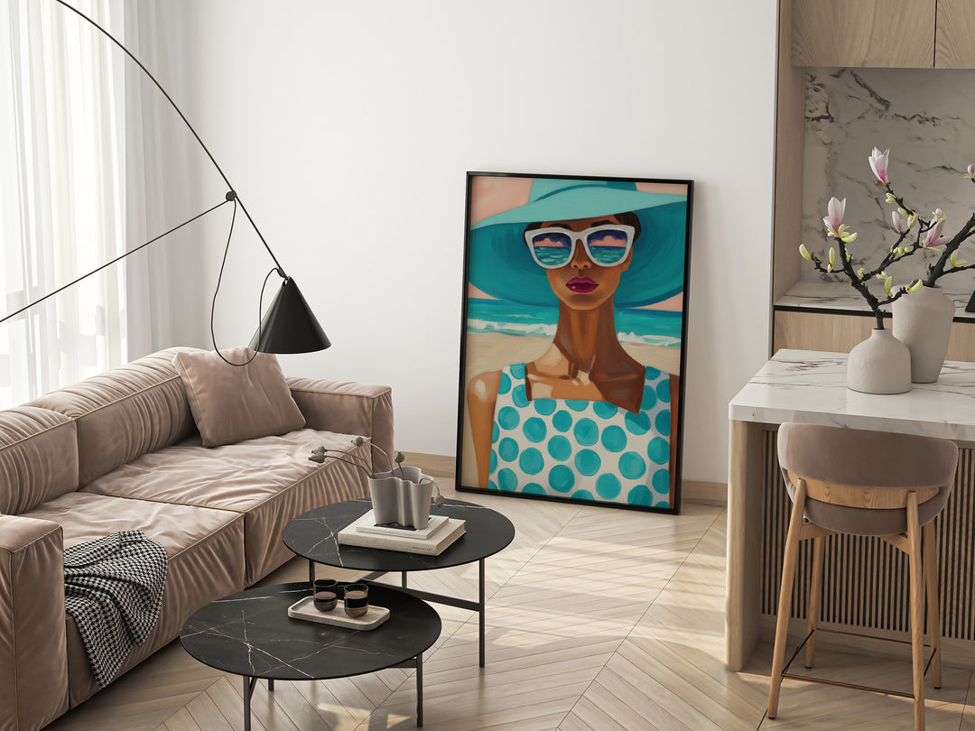 Plakat W niebieskim kapeluszu – stylowa sztuka ścienna - W niebieskim kapeluszu_Plakat pionowy 3.jpg