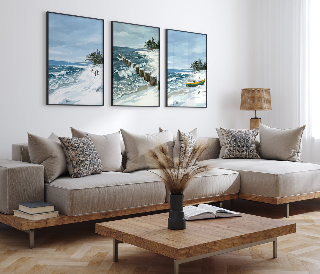 Plakat Falochrony - Morska Sceneria w Zimowej Szacie - Zima trio plakat.jpg