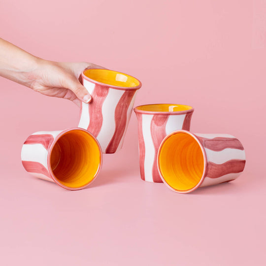 Ręcznie malowany ceramiczny kubek – Pink Stripes – 250 ml
